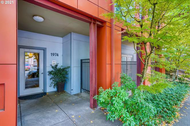 <a href="https://lovejoycondos.neighborhood.online/about/resources">Resources</a> 3e94a0e3-6269-4d3b-8f1e-ac1f74b1f188.jpg